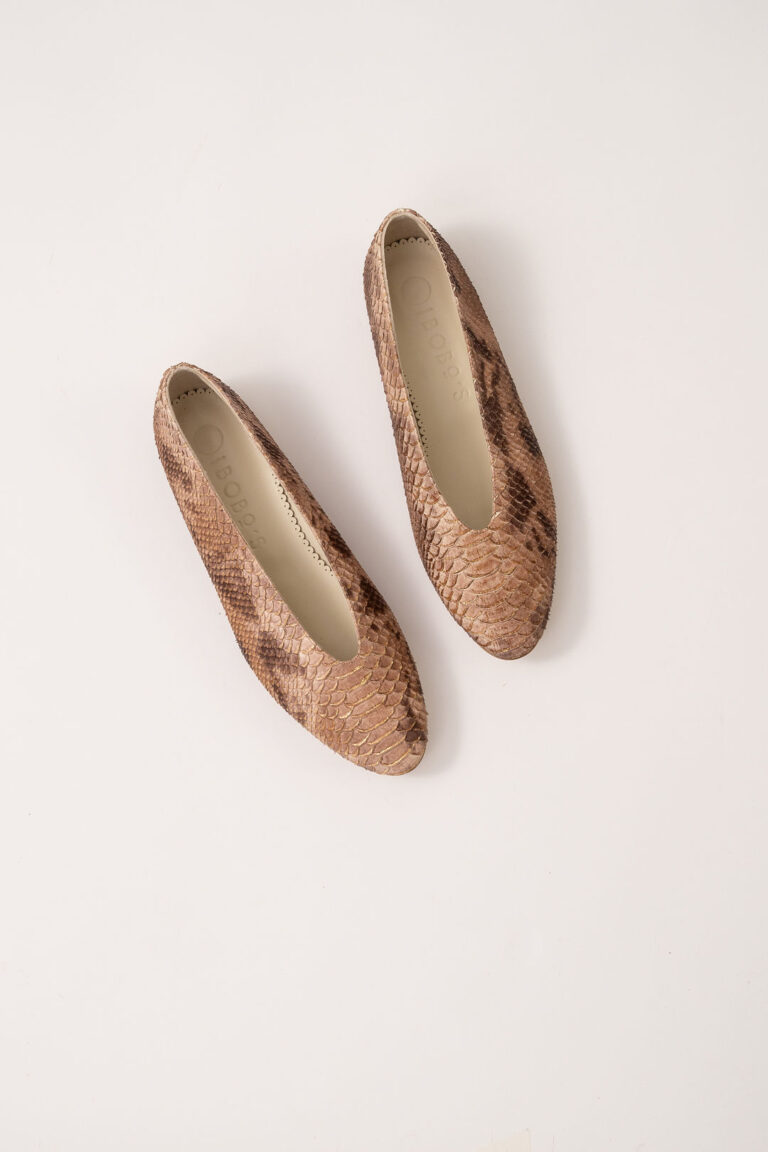 Bailarinas Serpiente mujer marrón
