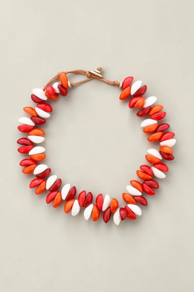 Red shell choker