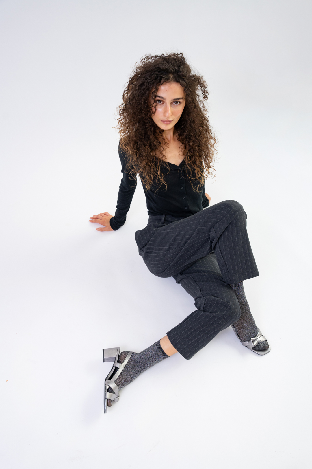 SANDALIA SOLENE METALIC GREY - Imagen 3