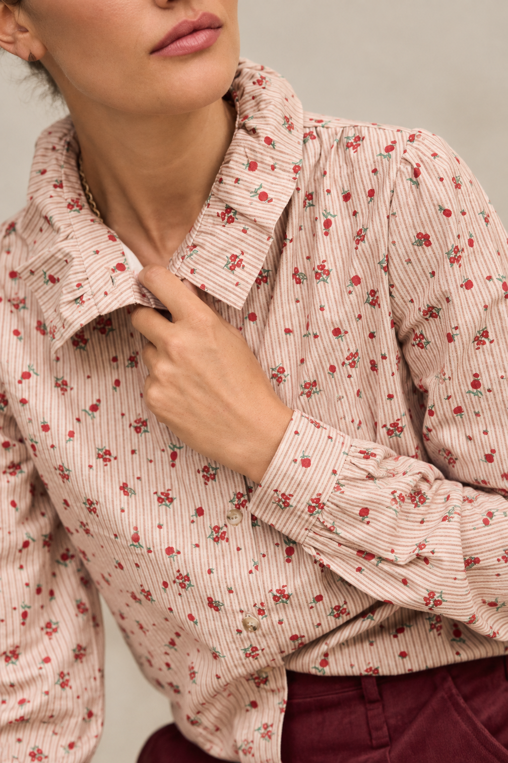 BLUSA ROSETTE